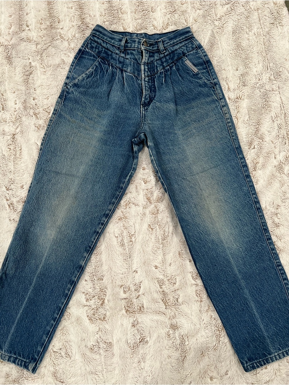 Rocky Mountain Clothing Co. 80s High-Rise Wide Leg Jeans in Vintage Blue